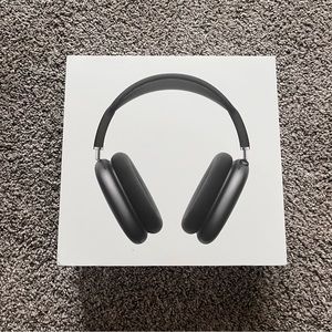 Apple AirPods Max “Space Grey”